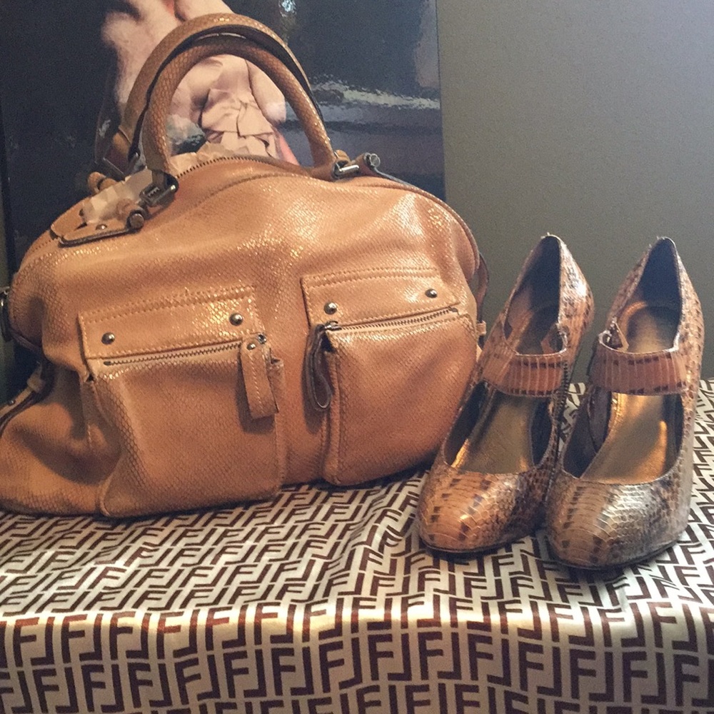 Adorable Genuine soft snake skin Leather bag,